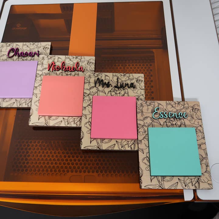 Porte-bloc-notes personnalisable gravé au laser pour la vente par DazzledDollz