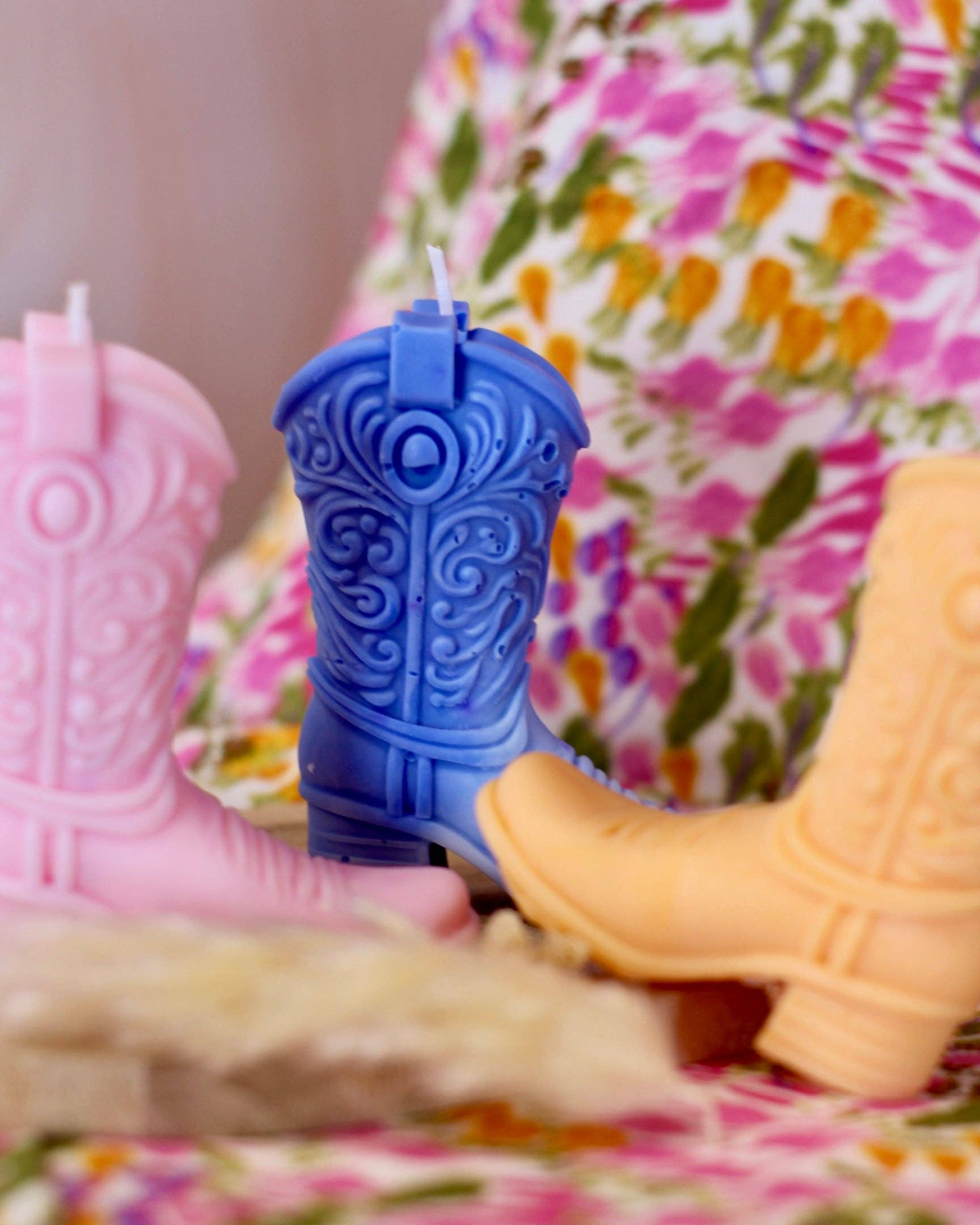 Meet me at the corner - Wholesale Novelty Candle - Santiags Candle6