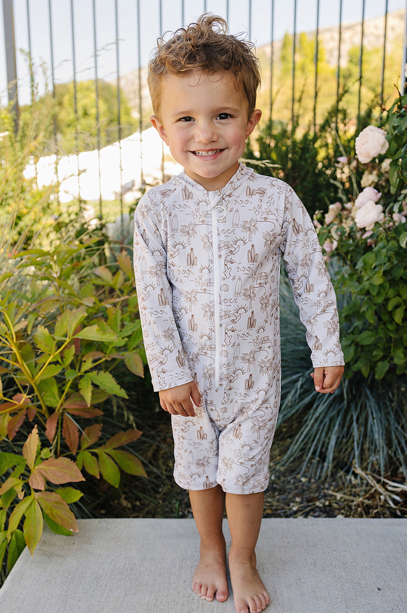 Current Tyed Clothing - Wholesale Rashguard - Kinderen - De "Jett" zonbeschermende outfit1