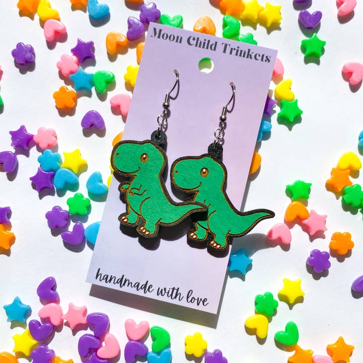 Tyrannosaurus Rex handmålade Trä Dingla Örhängen för wholesale av Moon Child Trinkets