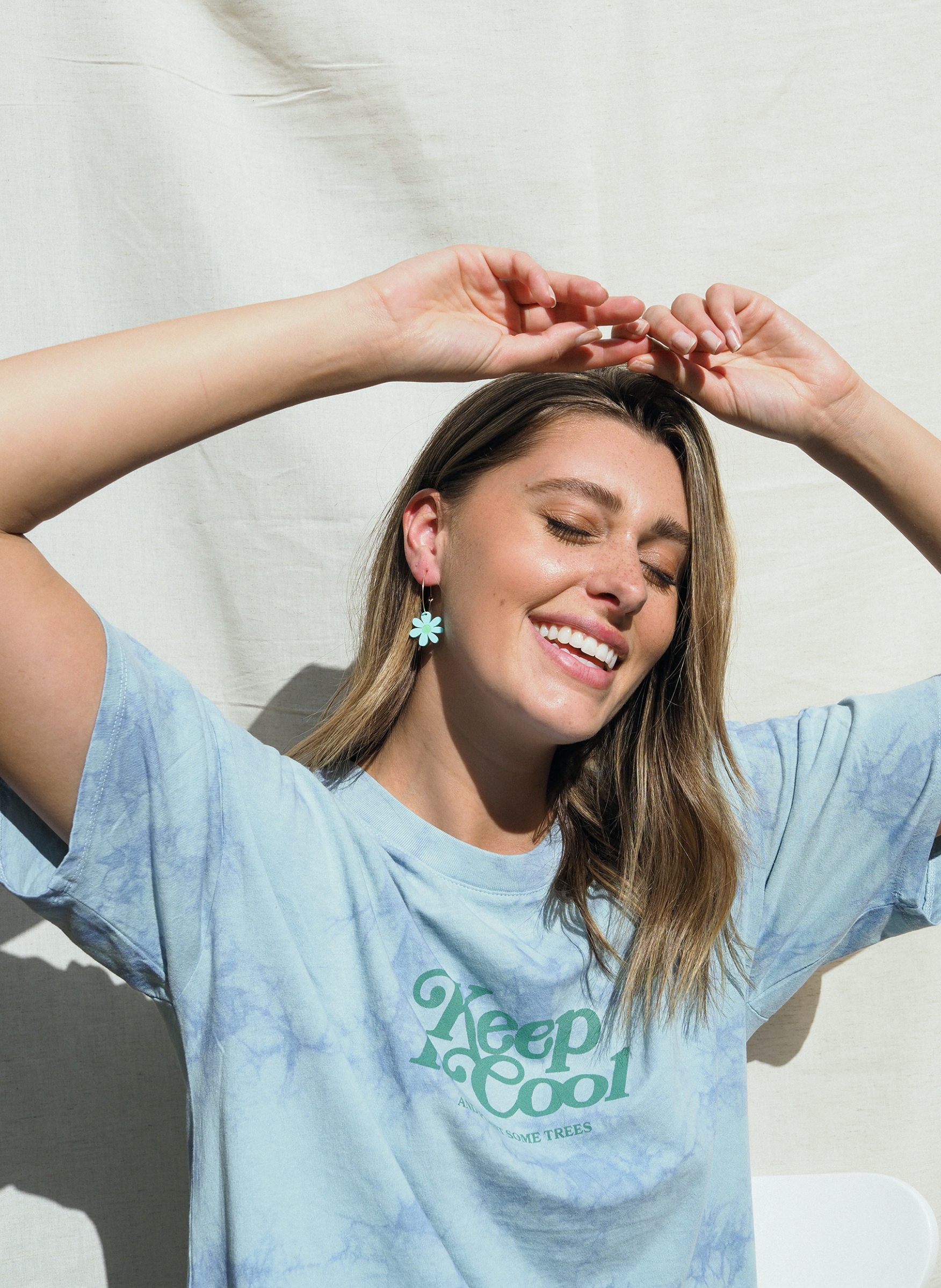 Emeldo - Wholesale Dangle Earrings - Mini Daisies // select colour6