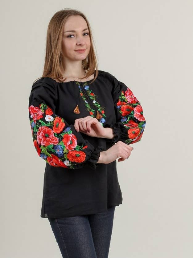 Flaming Whirlwind Boho Schwarze bestickte Bluse für den Großhandel von Galychanka