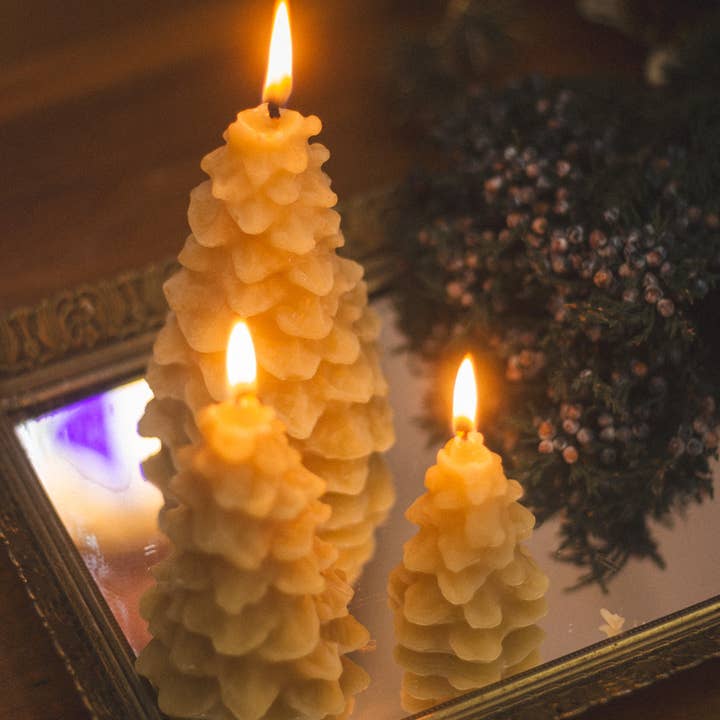 The Ramblin' Bee - Wholesale Novelty Candle - Beeswax Tree Candle3