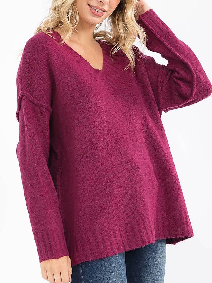 PULL À MANCHES LONGUES ET COL EN V pour la vente par ROUSSEAU