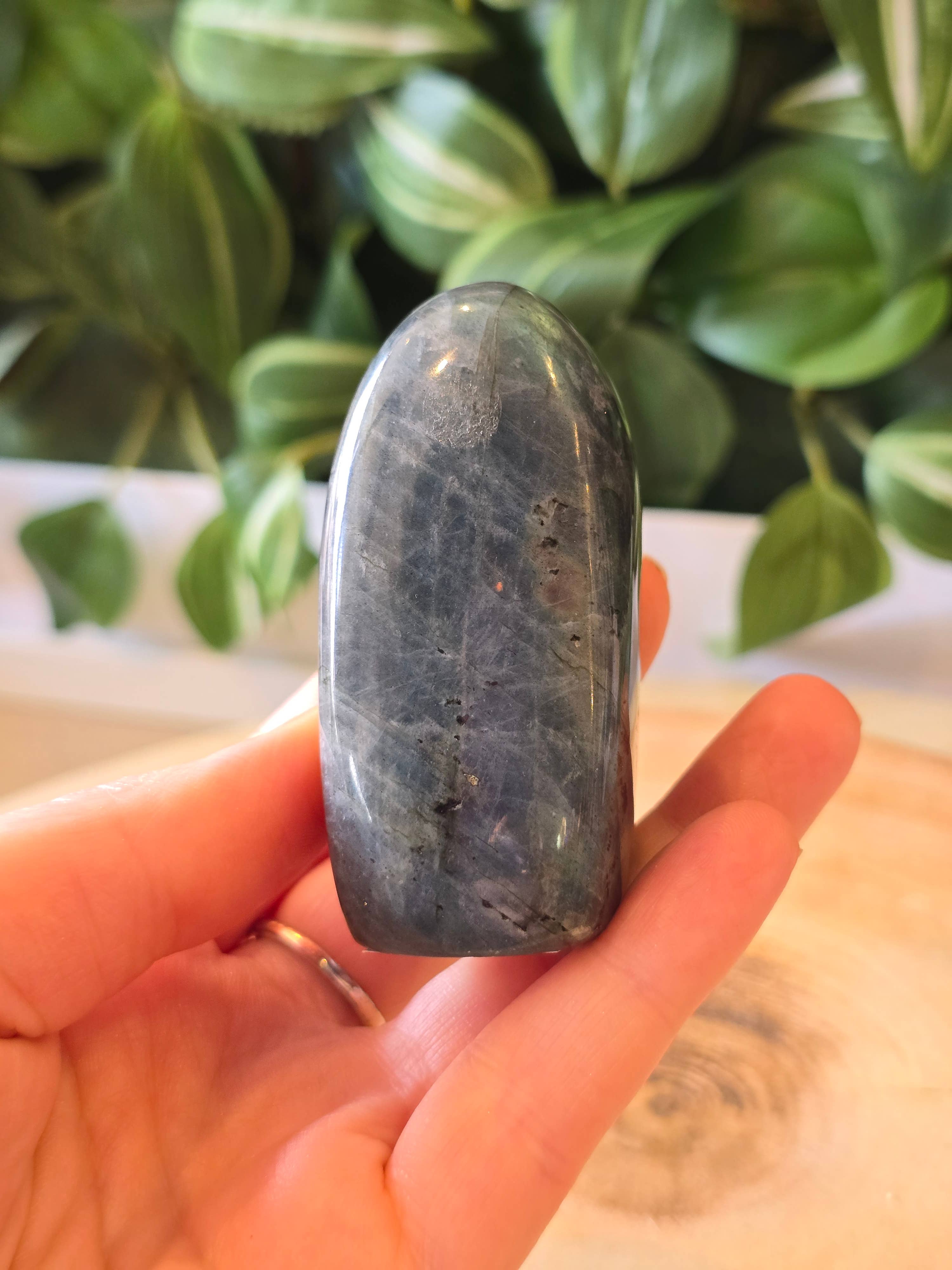Crystal Cove Minerals – wholesale Spiritual stone/crystal – Labradorite Freeforms2