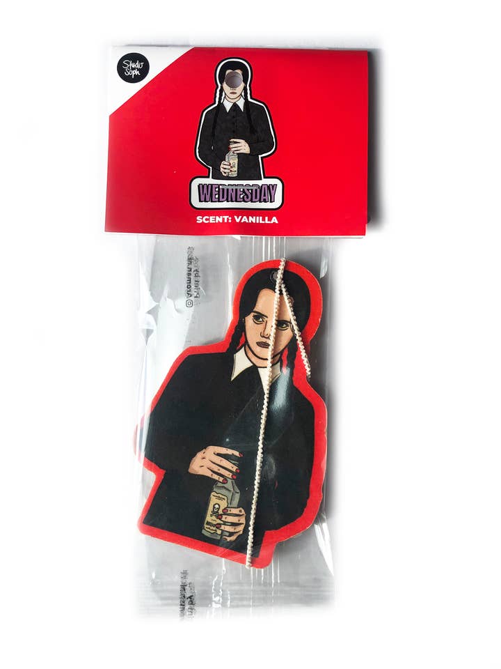 Wednesday luftfräschare med vaniljdoft för wholesale av Studio Soph (We Pay Your Import Fees - We Ship DDP)