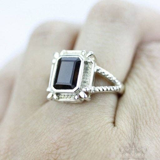 Storlek 6 Smoky Topaz Sterling Silver Ring R212 för wholesale av SARAH DESIGNS JEWELRY