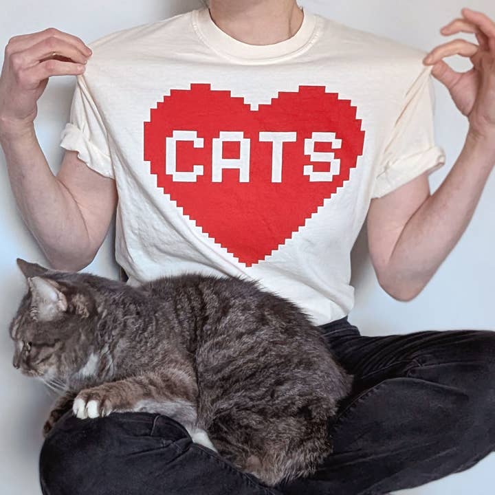 Xenotees - Wholesale Screen Printed T-Shirt - Unisex - Cat Gamer Graphic T-Shirt – Comfort Colors, Unisex Top S-4XL5