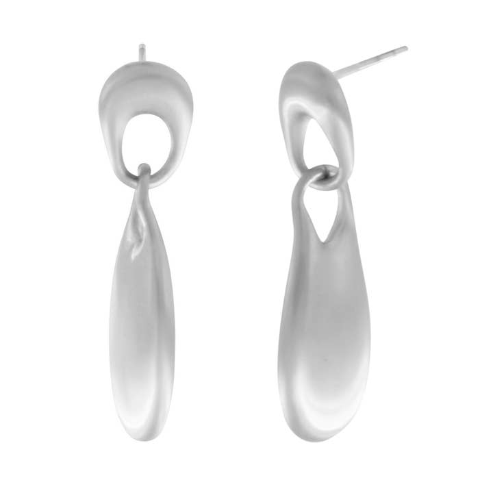 Orecchino a Goccia Ovale Spazzolato Impermeabile Courage Placcato Argento per la vendita all'ingrosso da parte di Dansk Copenhagen