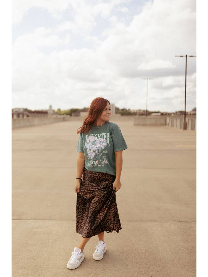 Whitney | Chaudoin Creations - Wholesale Screen Printed T-Shirt - Women's - Daughter Of The King Graphic Tee