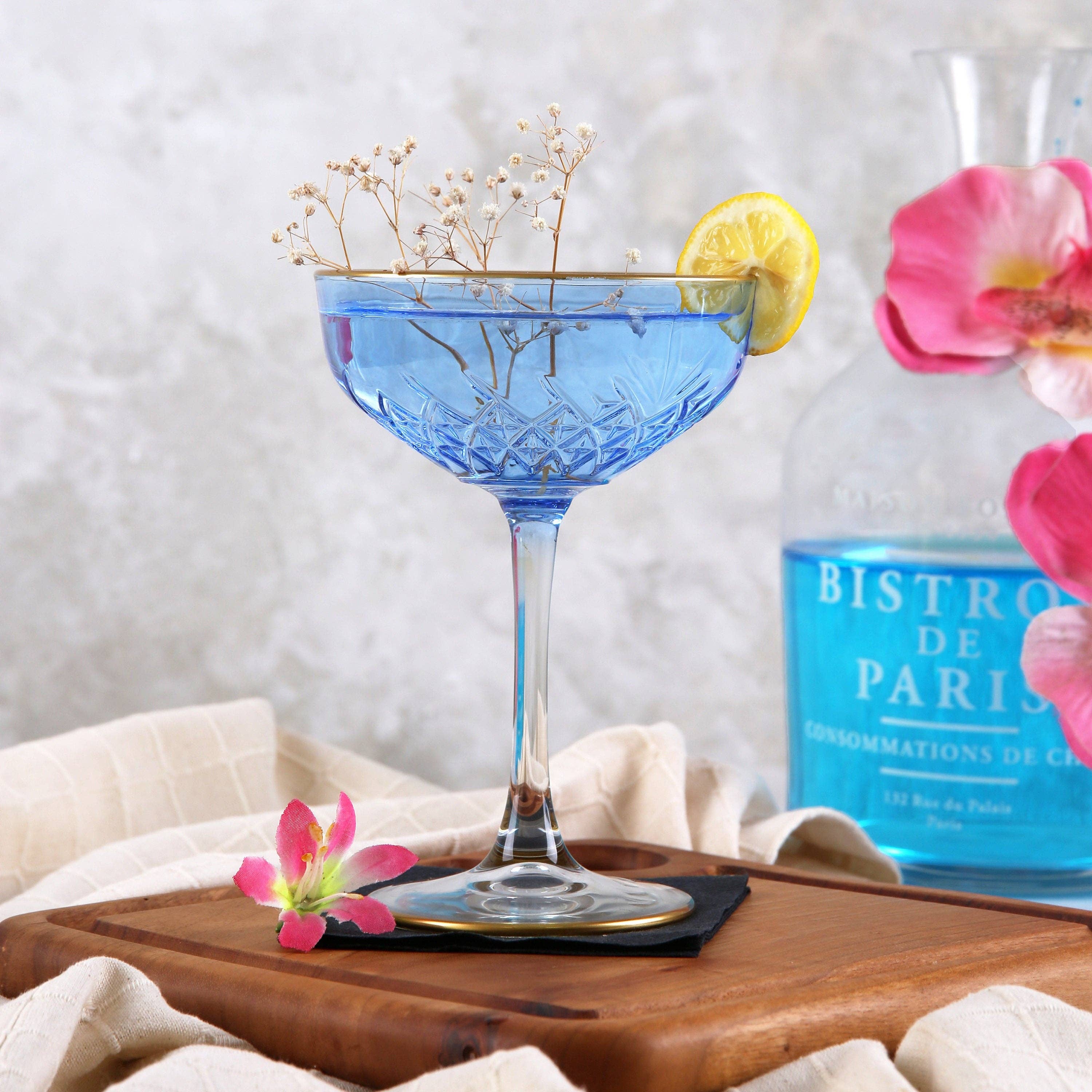 Mory Design Store - Wholesale Cocktail/likeur glas - Gekleurde Art Deco Cocktailglazen, Vintage Coupe met Gouden Rand3