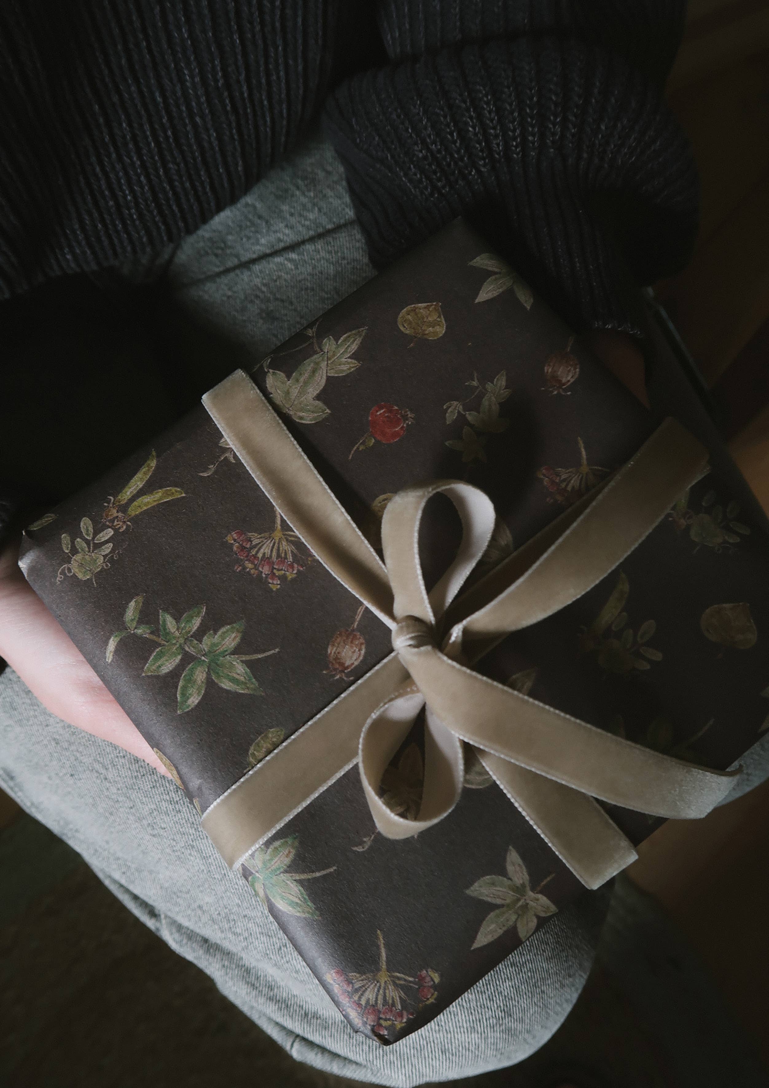 MyDesignPictures – wholesale Wrapping paper roll – Set Of 3 Pieces botanical Kraft Wrapping Paper9