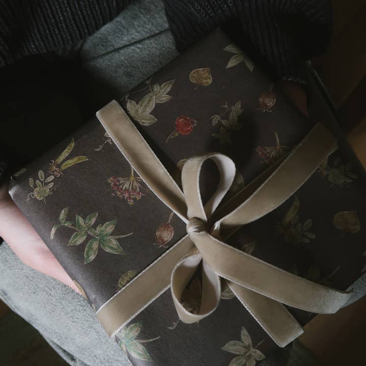 MyDesignPictures – wholesale Wrapping paper roll – Set Of 3 Pieces botanical Kraft Wrapping Paper9