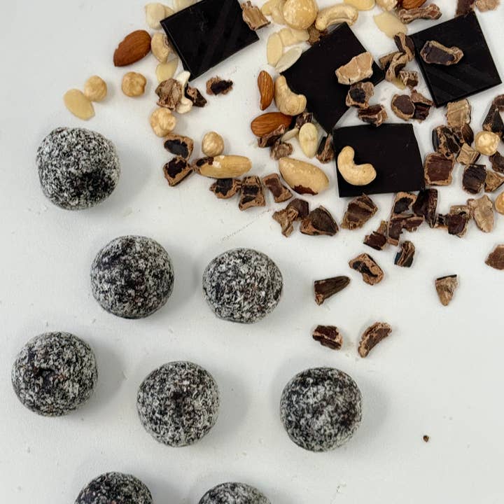 Coastal Crunch - Wholesale Snack bar - Hazelnut & Cacao Protein Balls 12pk1