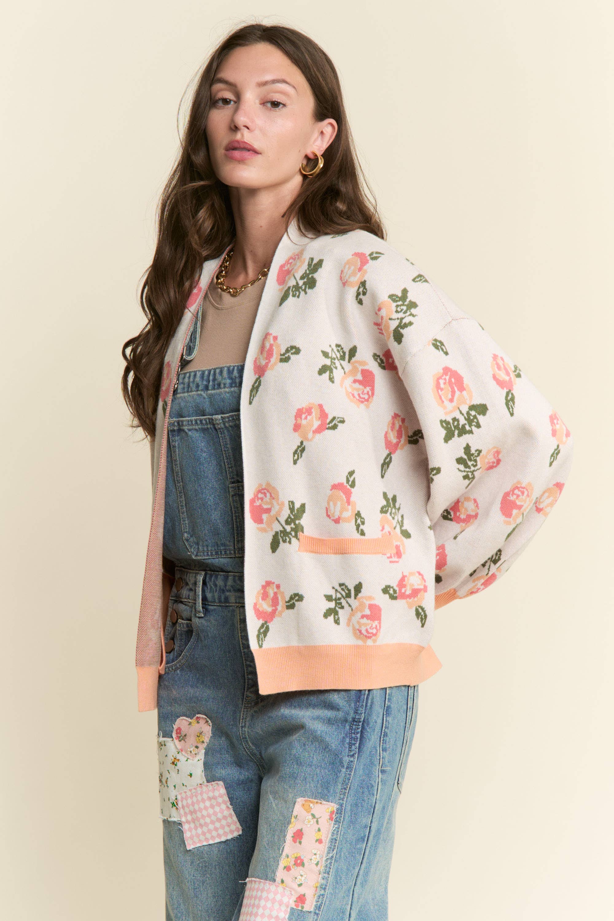 J.NNA – Cardigan - Mulher por atacado – CARDIGÃ ABERTO COM PADRÃO DE FLORES DE ROSA5