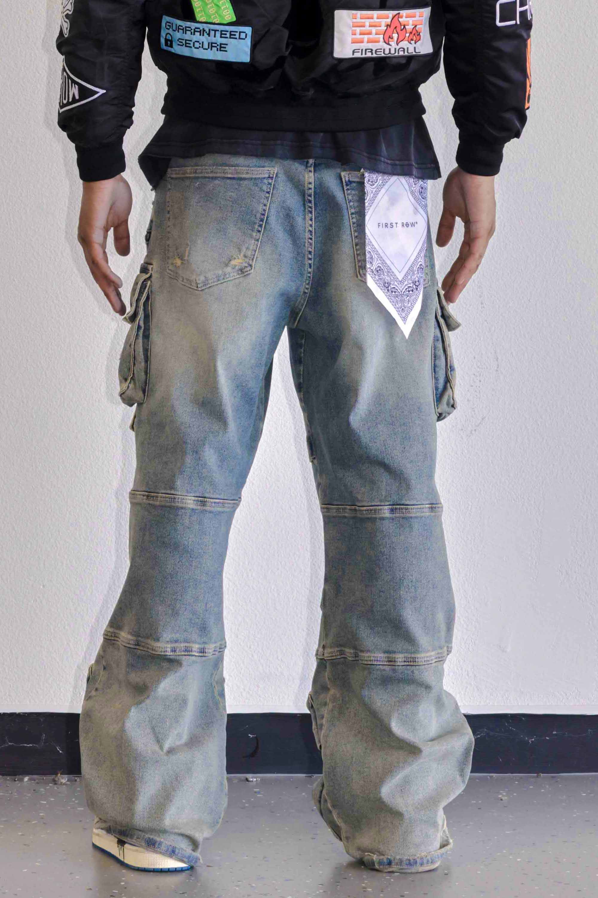 First Row - Vente Jean – homme - Pantalon cargo en denim large Y2K avec poches utilitaires13