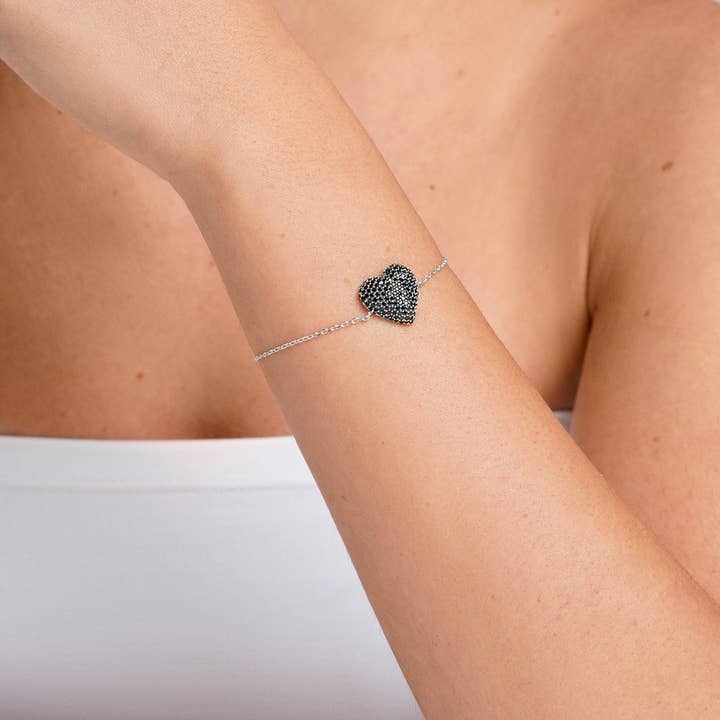 Itemporality - Wholesale Charm/Dangle Bracelet - Black pavé heart bracelet3