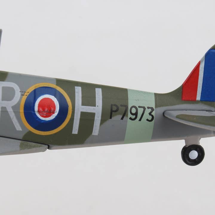Daron Worldwide Trading - Wholesale Decorative Tabletop Object - POSTAGE STAMP RAAF SPITFIRE 1/936