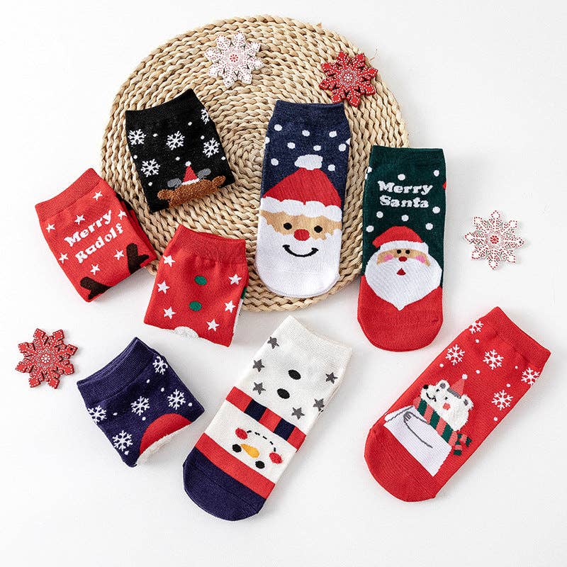 SALINA TRADING INC - Wholesale Socks - Women's - Cute Cartoon Christmas Socks Cotton Blend Casual Short Socks5