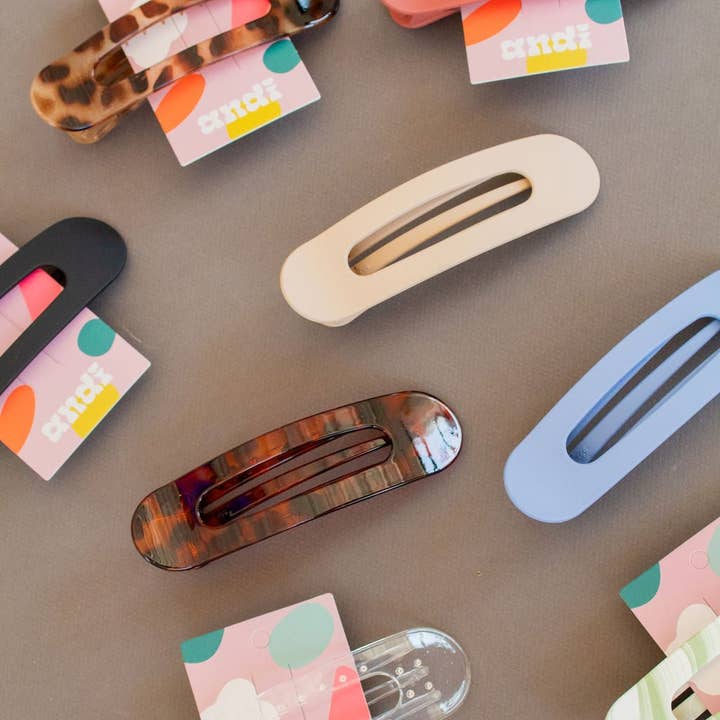 Shop Andi - Wholesale Hair Clip - Women's - Oversized Flat Claw Clip8