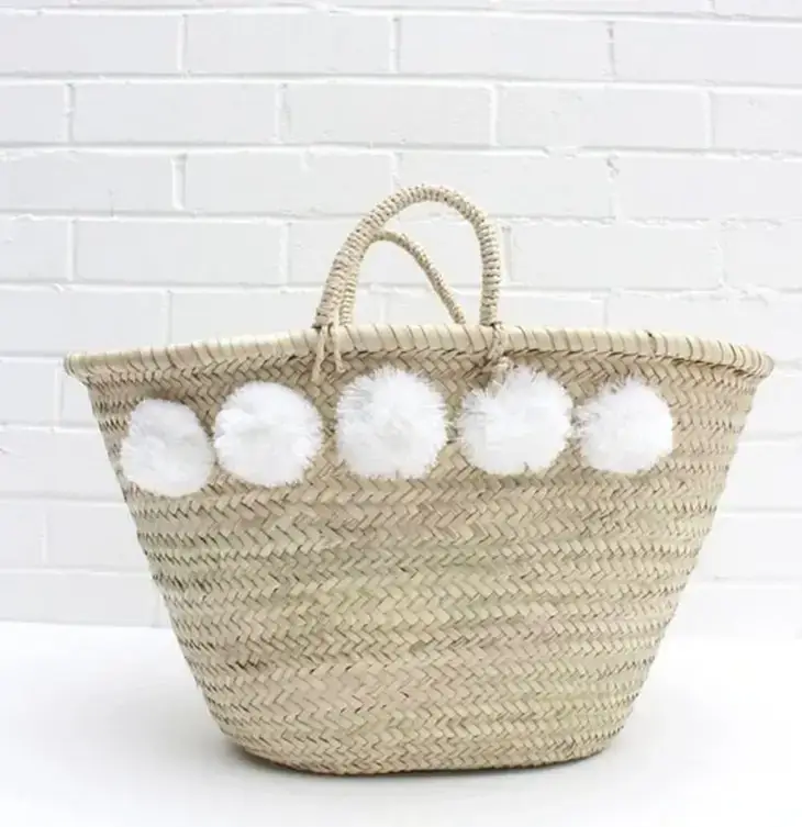 HandmadeBestSeller - Wholesale Strandtas - French Market Basket, rieten zak met pompons6