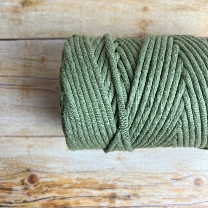 Grain de Fantaisies - Wholesale Hanging Planter - AMA macramé hanger4