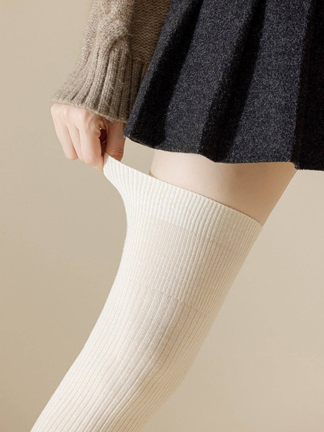 Funkyrel® Atzbranding Limited - Wholesale Socks - Women's - Rufia - Classic Solid-Color Knee-High Winter Socks 11