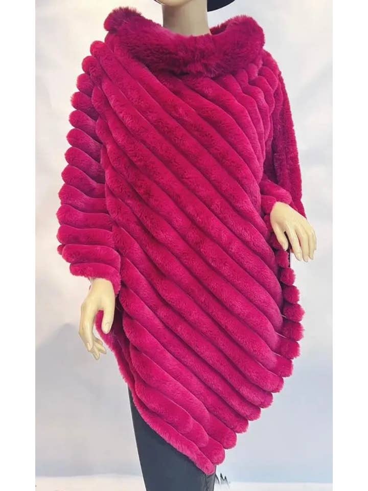 LOOWIE - Wholesale Poncho - Women's - 068 Luxurious Green Faux Fur Ribbed Poncho with Plush Collar
