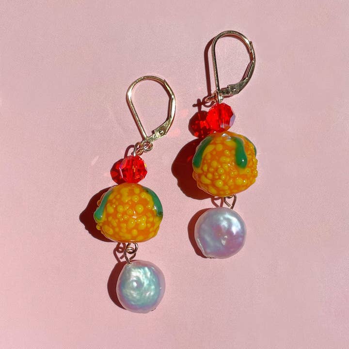 Clementine Pearl Örhängen för wholesale av Sjo Jewelry