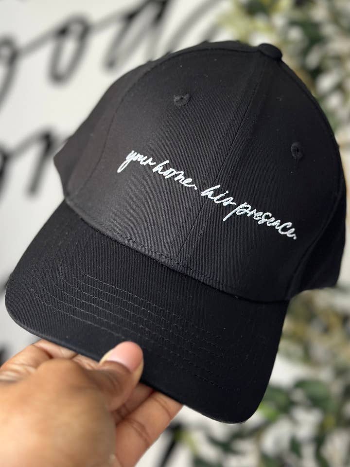 Jouw Thuis. Zijn Aanwezigheid. - Hoed voor wholesale door Dwell Here