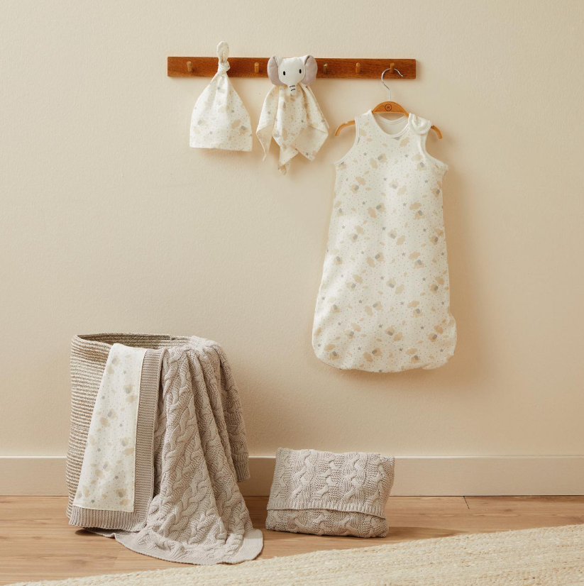 Nipperland - Wholesale Clothing Set - Baby - Baby Elephant Sleeping Bag Set – 5 Piece Newborn Set0