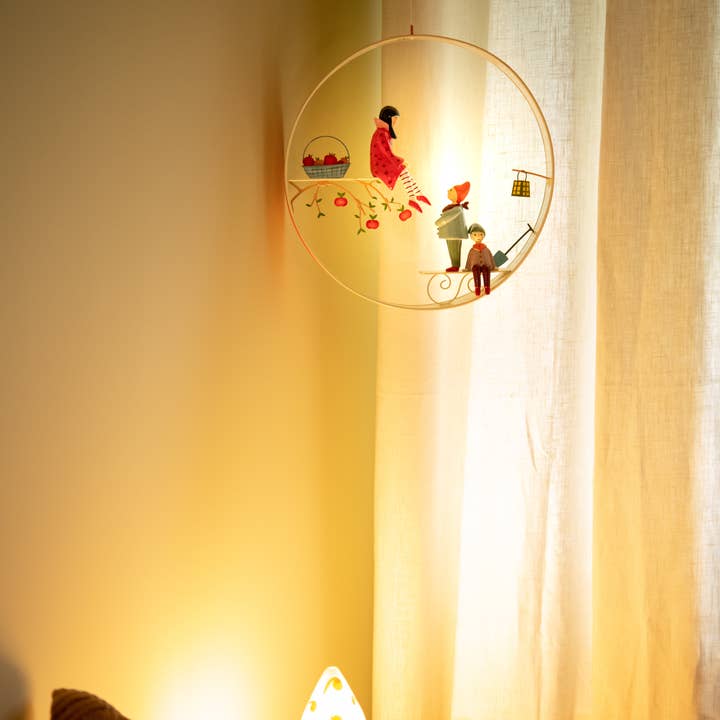 L'Oiseau Bateau – Großhandel Baby-Mobile – Dekorativer Baby-Handyreifen mit Schneewittchenmotiv