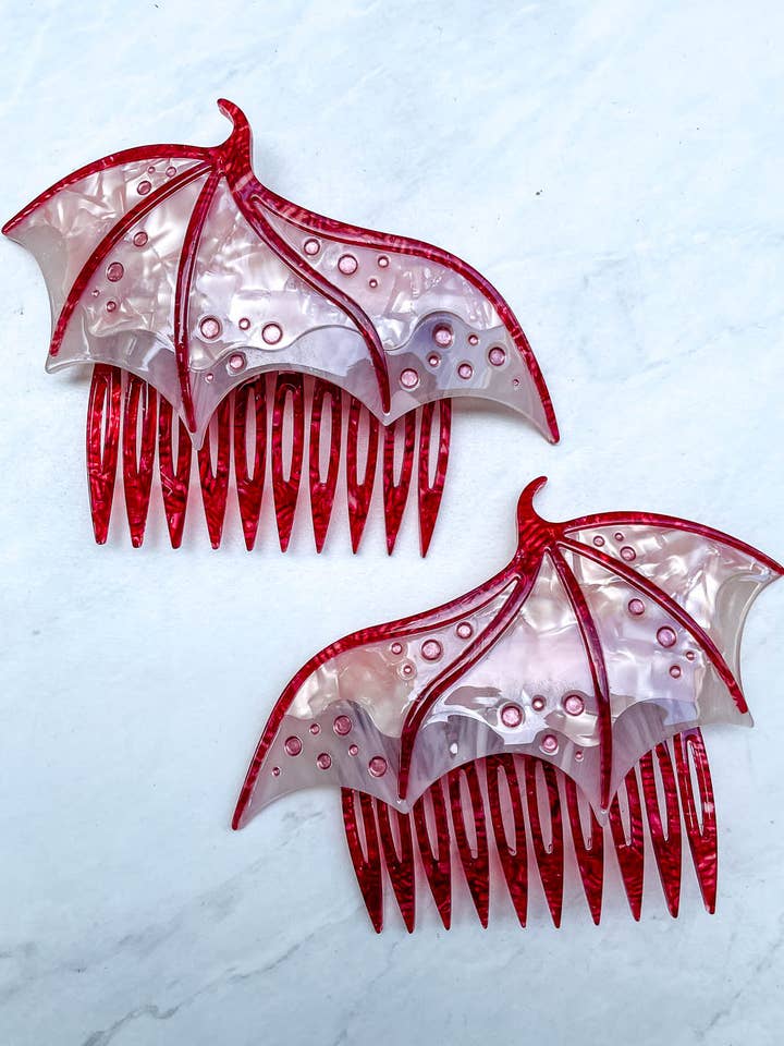 Ensemble de peignes Aile de Dragon Rose | Cadeaux Fantaisie pour la vente par Blissfully Bookish Company