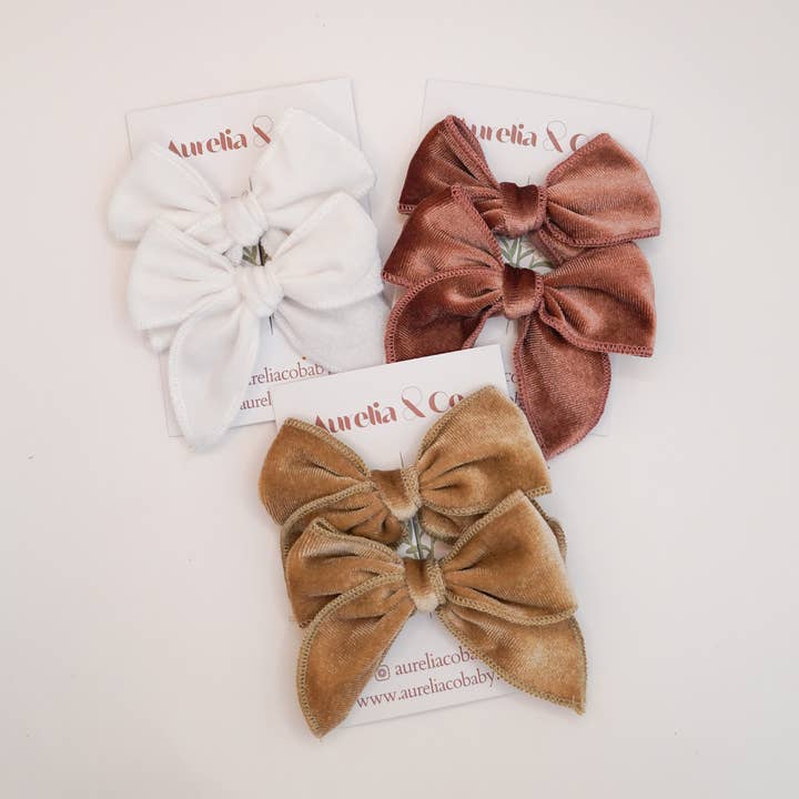 Aurelia & Co. Baby - Wholesale Hair Bow - Kids - Luxe Velvet Fable Hair Bows for Holiday Christmas 20252