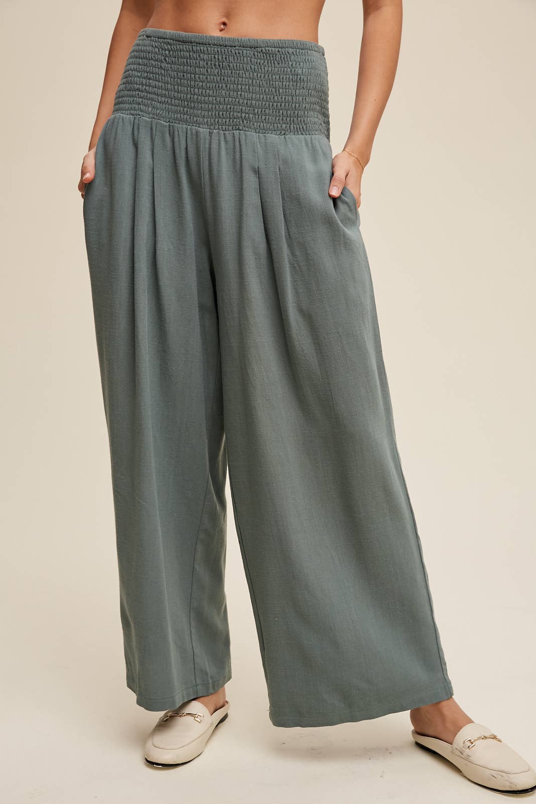 Listicle - Wholesale Pants - Women's - Smocked Waist Wide Leg Pants
Smocked Waist Wide Leg Pants
13