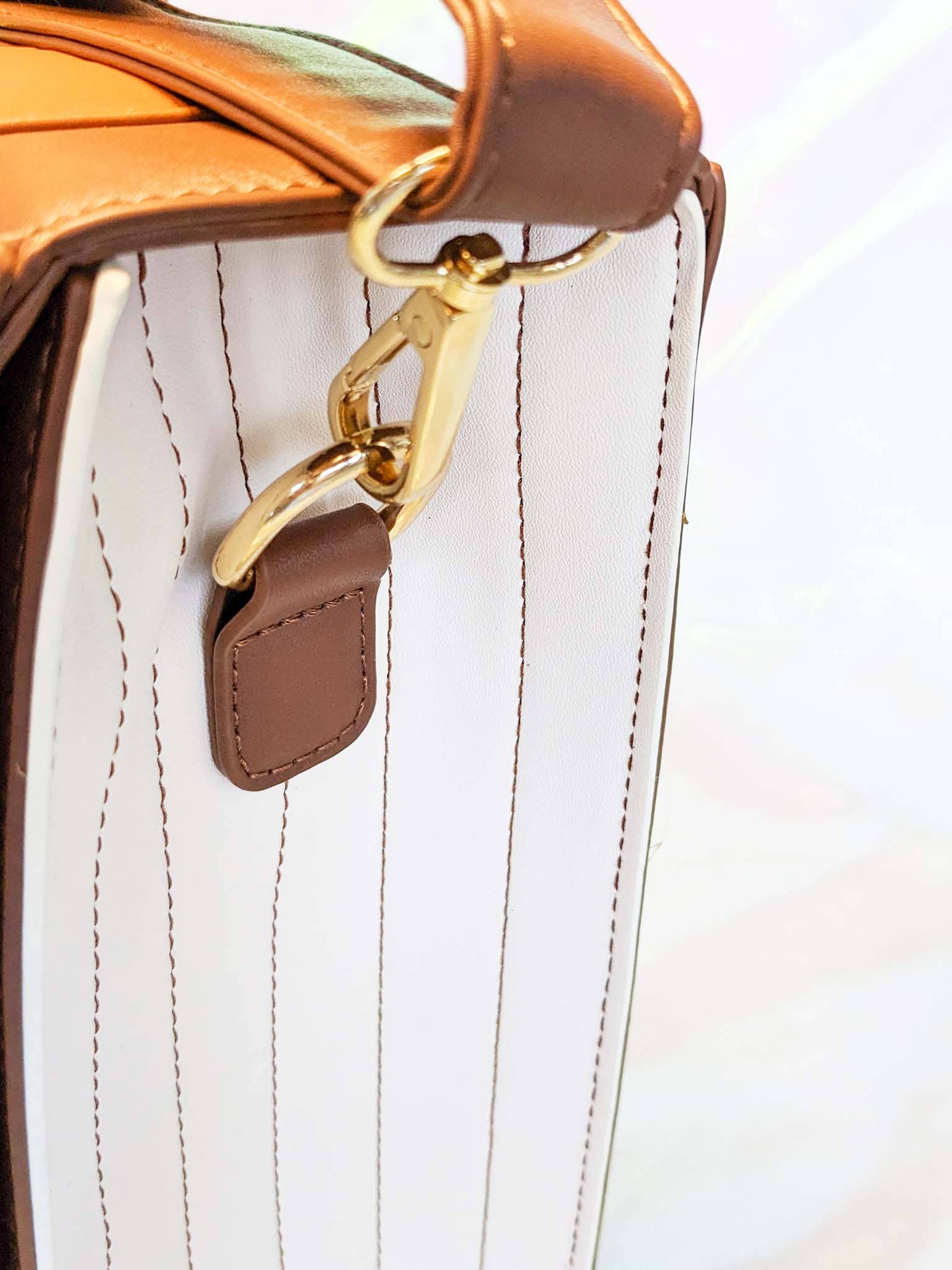 Rainbow Space Unicorn - Vente Sac à bandoulière – unisexe - Sac Bookish Ita marron Academia6