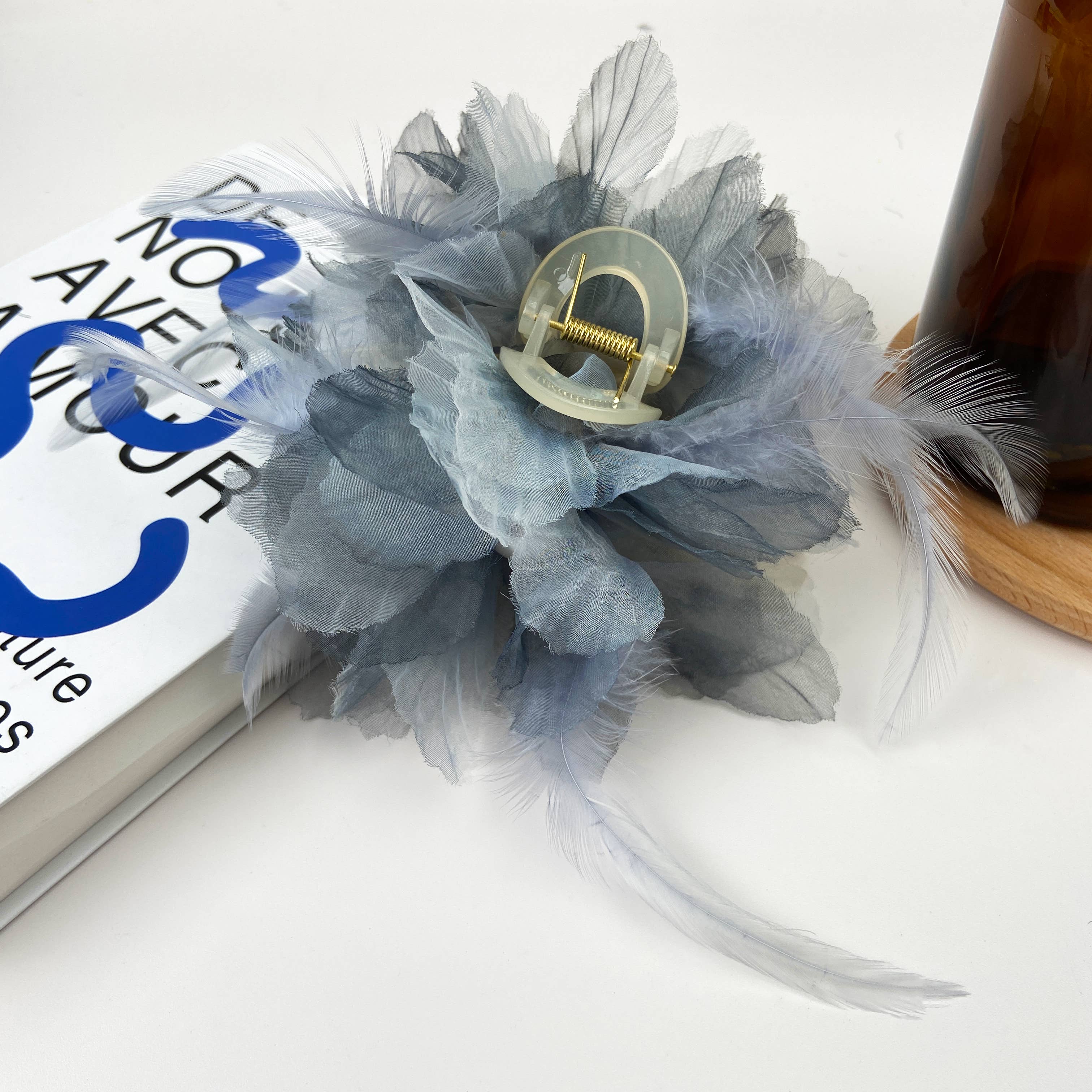 TheDivaSoap – Großhandel Haarclip – Damen – Haarspange mit Perlenfederblüte5