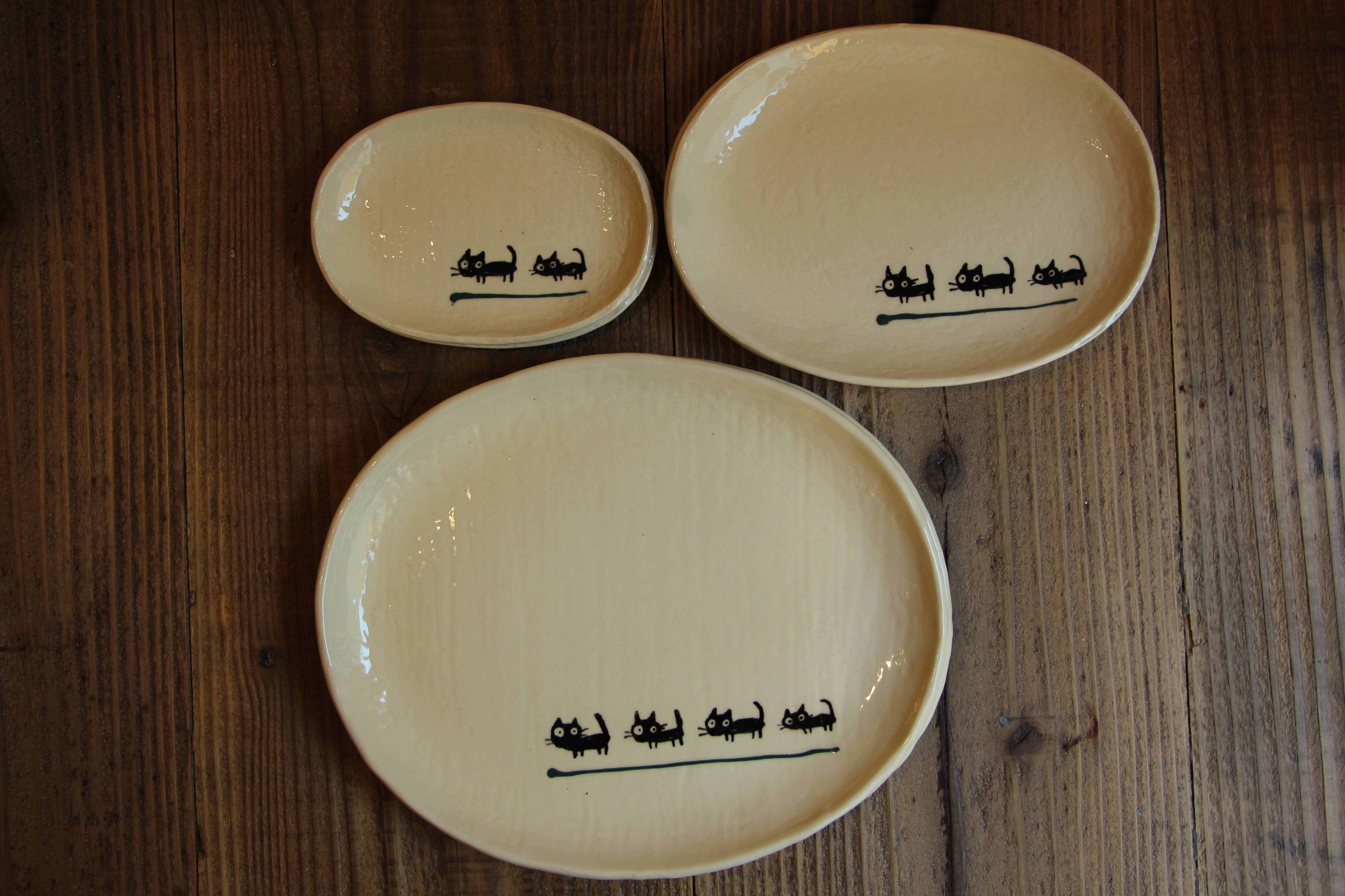 Japacolle — Japan Collections | See Latest News in "About" – Großhandel Essteller – Kind & Baby – Souen ovale Platte S mit Katzenmotiv9