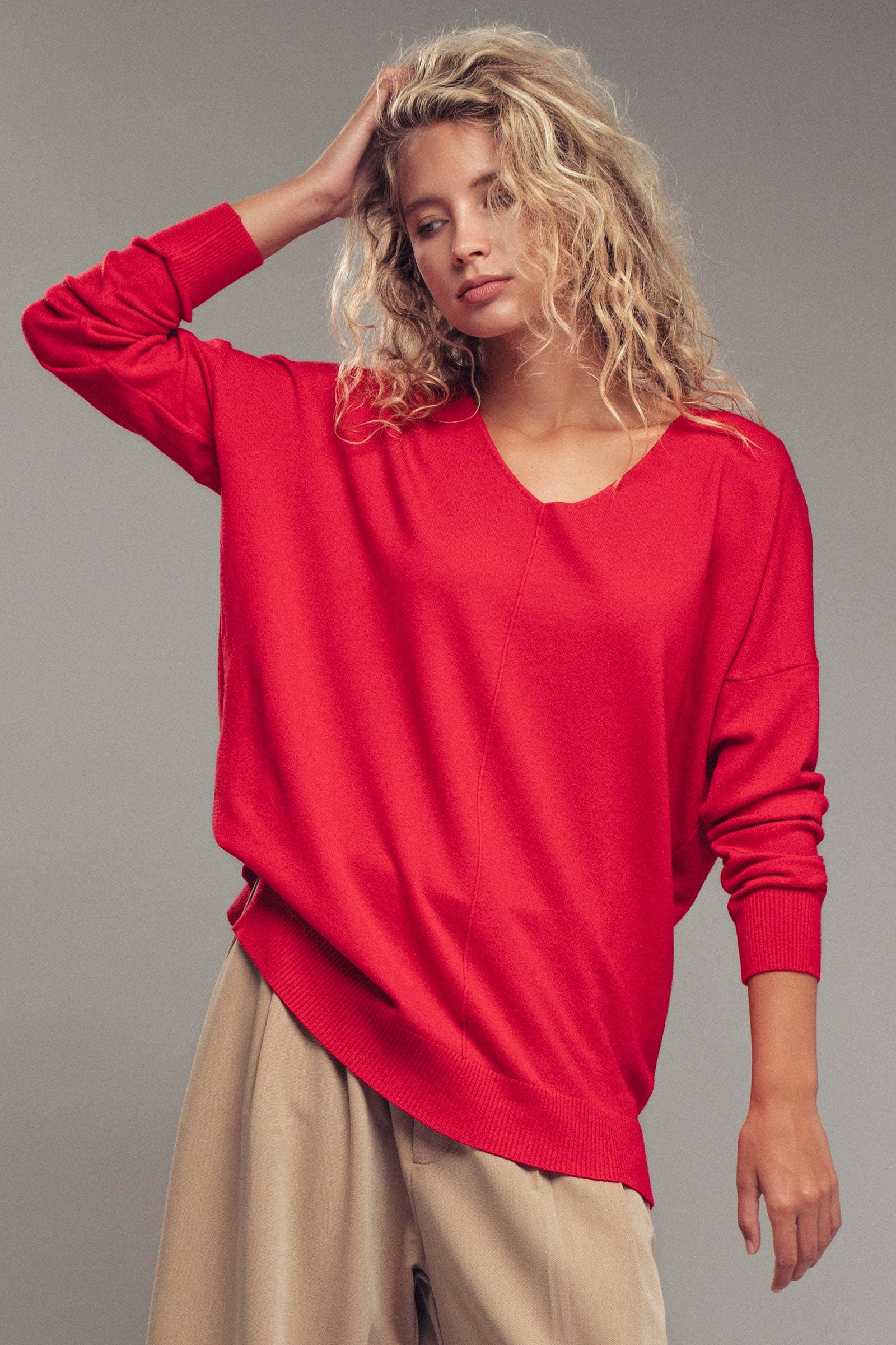 Urban Daizy - Wholesale Tunic Sweater - Women's - Relaxed High-Low V-Neck Tunic Sweater20