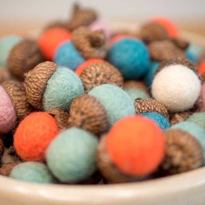 Root To Vine – wholesale Decorative tabletop object – Spring Felt Acorns-Set of 12-Spring Decor-Valentines
-Easter5