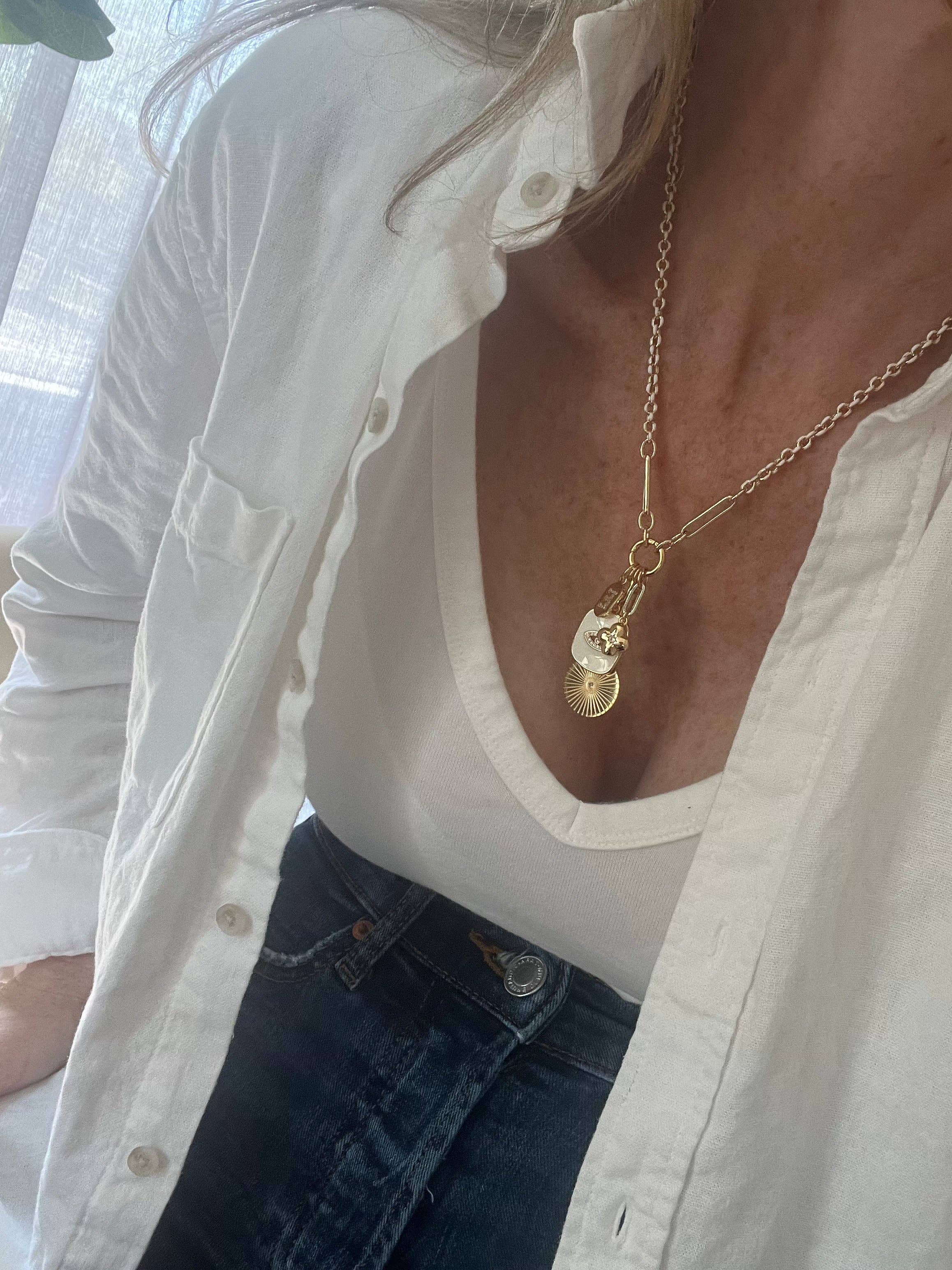 Boutique Suarez Co. - Wholesale Pendant/Charm Necklace - Blanc Charm Holder Necklace - Clicker Clasp - add charms4