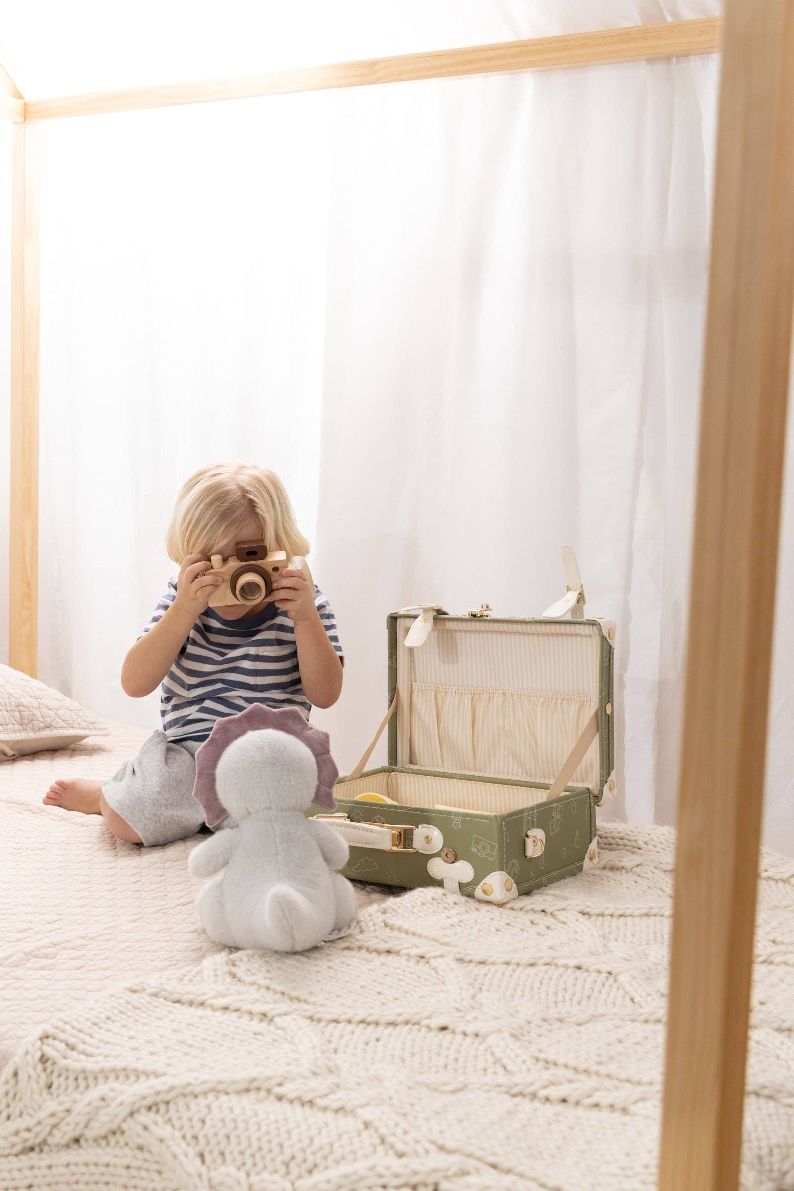 Coco Village – wholesale Toy set – Kids – Vegan Leather Play Suitcase - Travel6