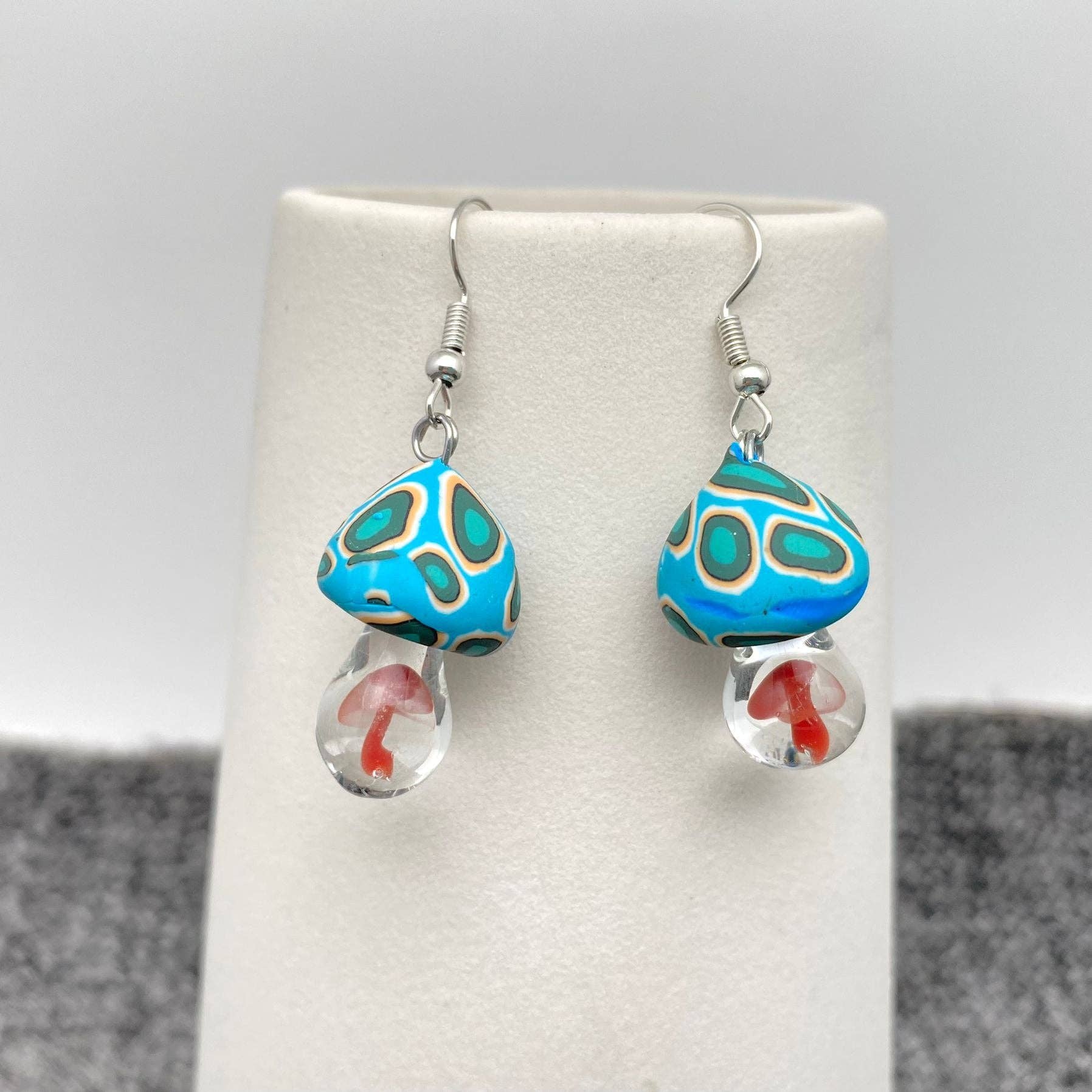 Mio Queena - Vendita all'ingrosso Orecchini pendenti - Orecchini con ciondoli a forma di fungo in argilla polimerica e vetro, vari stili3