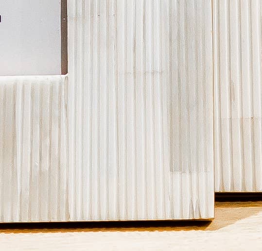 BIDKhome - Wholesale Picture Frame - 4x6” Carved Bone Picture Frame3