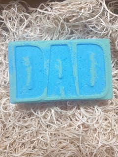 Bombe de bain DAD - Bleu et vert pour la vente par Enchanting Bath Bombs