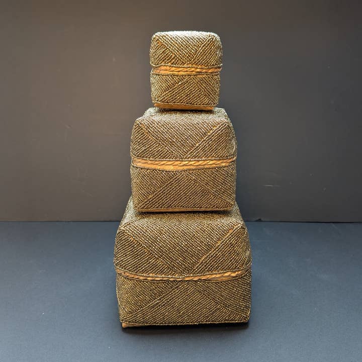 Goldperlen Bali-Boxen, Set aus 3 Stück für den Großhandel von DUA