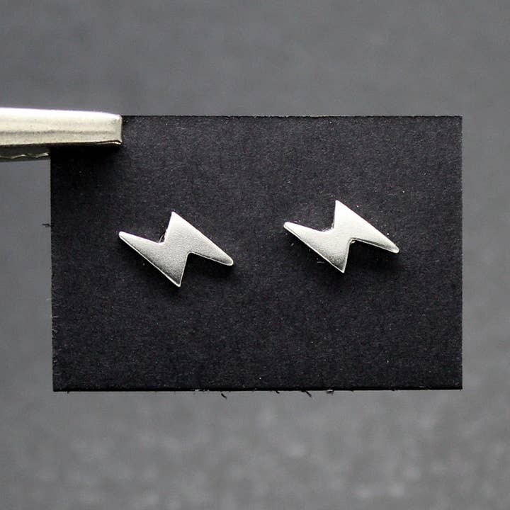 Lyn mini øreringe i 925 sølv for engroshandel hos Plataica