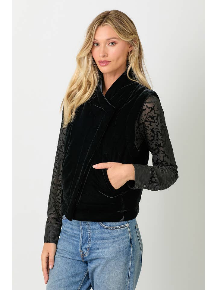 Mystree - Wholesale Outerwear Vest - Women's - 60301 Velvet Puffer Vest