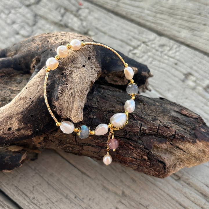 Ocean Ripples - Wholesale Beaded Bracelet - 14ct Gold Plated Fresh Water Pearl Moonstone Elastic Bracele