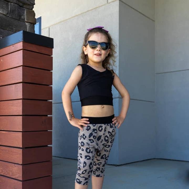 Black Crop Top for wholesale by Lk clothing